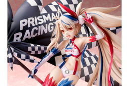 「Fate/kaleid liner プリズマ☆イリヤ」レースクイーン姿で元気いっぱい！ イリヤがフィギュア化 画像
